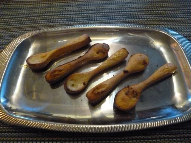 Rezept: Teiglöffel / Zierlöffel aus Mandelbaisermasse Teiglöffel / Zierlöffel aus Mandelbaisermasse - Rezept