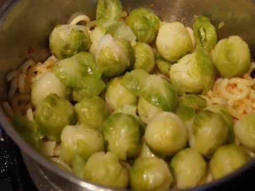 Rezept: Pasta mit Rosenkohl Bild Nr. 10 Pasta mit Rosenkohl - Rezept - Bild Nr. 10