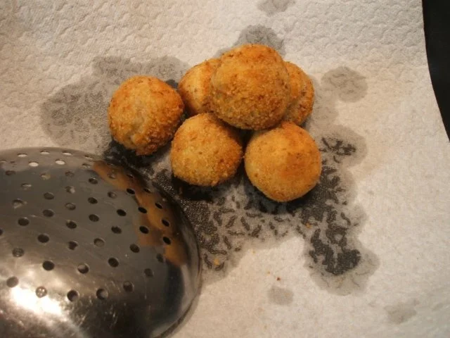 Rezept: Kartoffeln: Kartoffelbällchen mit Nuss Bild Nr. 7 Kartoffeln: Kartoffelbällchen mit Nuss - Rezept - Bild Nr. 7