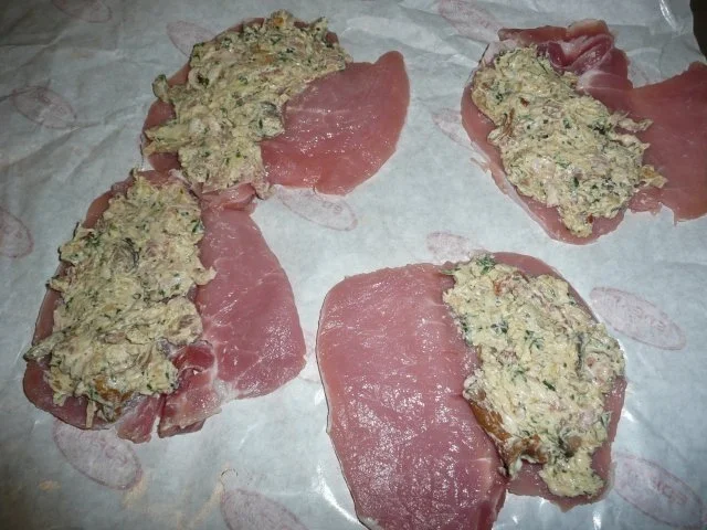 Rezept: Gefüllte Schnitzelchen : Tipp meines Metzgers. Bild Nr. 3 Gefüllte Schnitzelchen : Tipp meines Metzgers. - Rezept - Bild Nr. 3