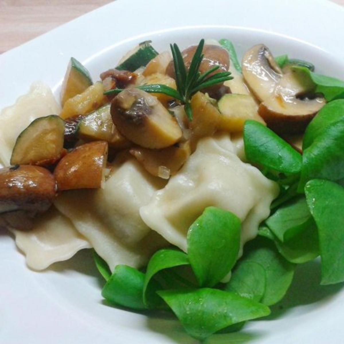 Artischocken-Ravioli und Gemüse in Rosmarinsauce - Rezept Durch
schneckenkind08