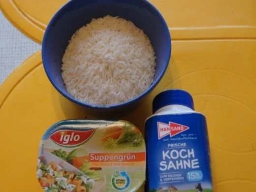 Rezept: Hähnchenbrustfilet in Kochsahne und Reis Bild Nr. 4 Hähnchenbrustfilet in Kochsahne und Reis - Rezept - Bild Nr. 4