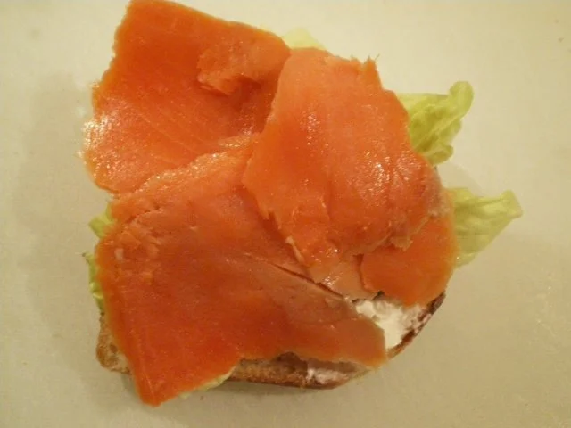 Lachs Toast mit Kapern und Zwiebel - Rezept - Bild Nr. 6