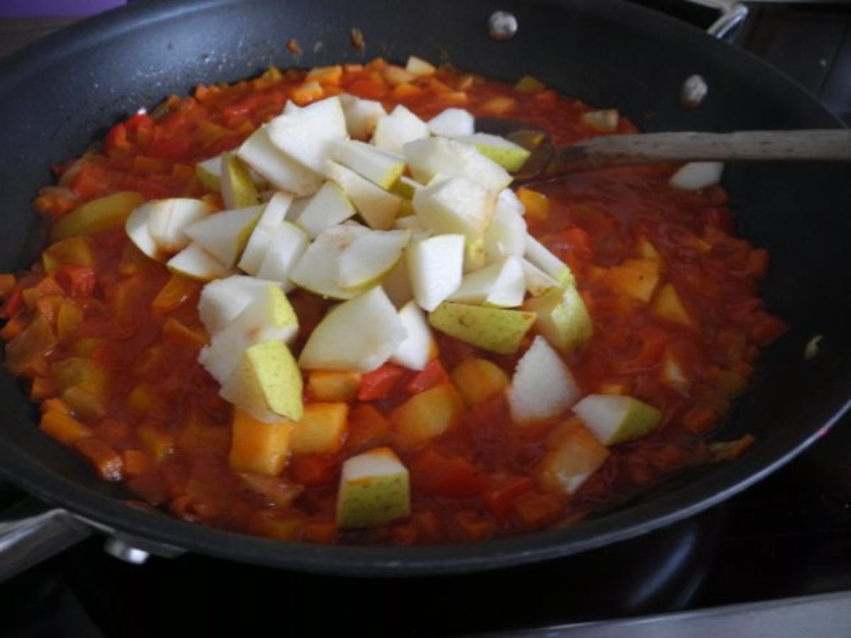 Paprika - Birnengemüse in Tomatensauce - Rezept