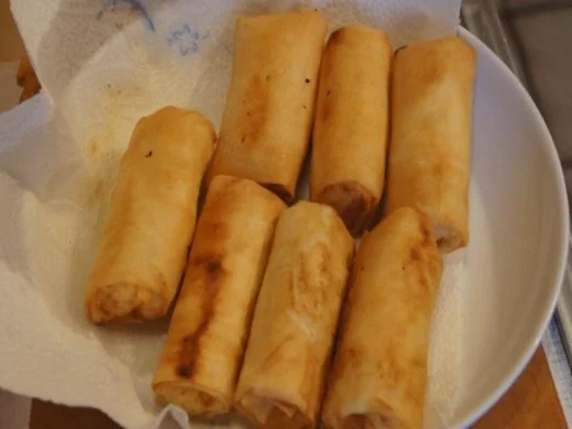 Frühlingsrollen mit Weißkrautsalat-Meerrettich-Füllung - Rezept - Bild Nr. 12