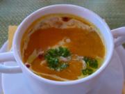 Karotten - Sahne - Suppe mit rotem Pfeffer - Rezept