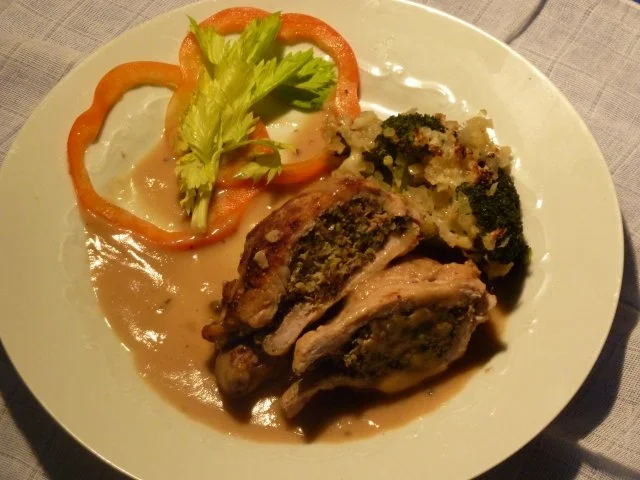 Rezept: Gefüllte kalbsplätzchen an Meerrettichsauce Gefüllte kalbsplätzchen an Meerrettichsauce - Rezept