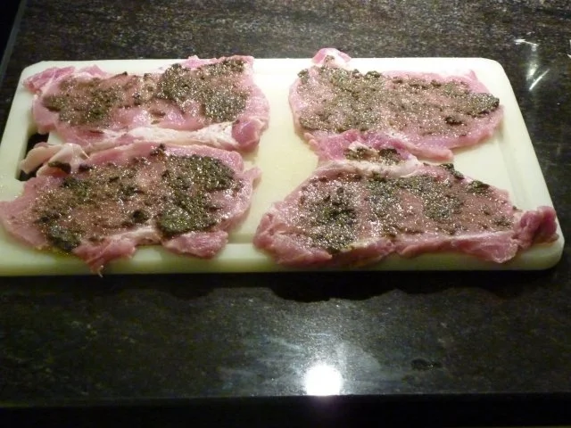 Rezept: Gefüllte kalbsplätzchen an Meerrettichsauce Bild Nr. 3 Gefüllte kalbsplätzchen an Meerrettichsauce - Rezept - Bild Nr. 3