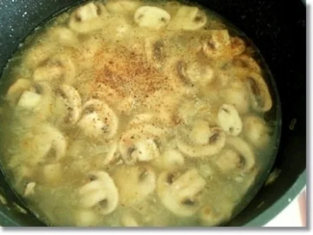 Champignons Cremesuppe mit Burgunder verfeinert…für  den 4. Advent - Rezept - Bild Nr. 14