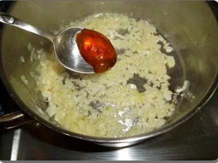 Rezept: Hirschgulasch mit Rotkohl und Kartoffelklößen Bild Nr. 14 Hirschgulasch mit Rotkohl und Kartoffelklößen - Rezept - Bild Nr. 14