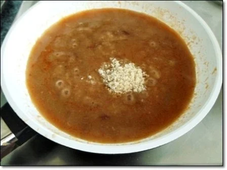 Geschmorte Rinderrouladen mit  Klößen in Sternform, nappiert mit  Maronensauce. - Rezept - Bild Nr. 14