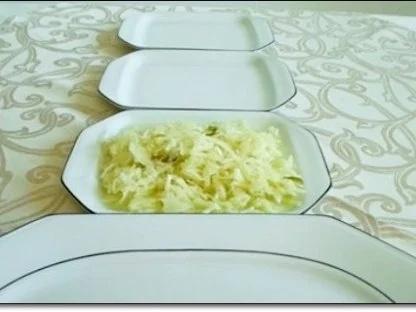 Geschmorte Rinderrouladen mit  Klößen in Sternform, nappiert mit  Maronensauce. - Rezept - Bild Nr. 20