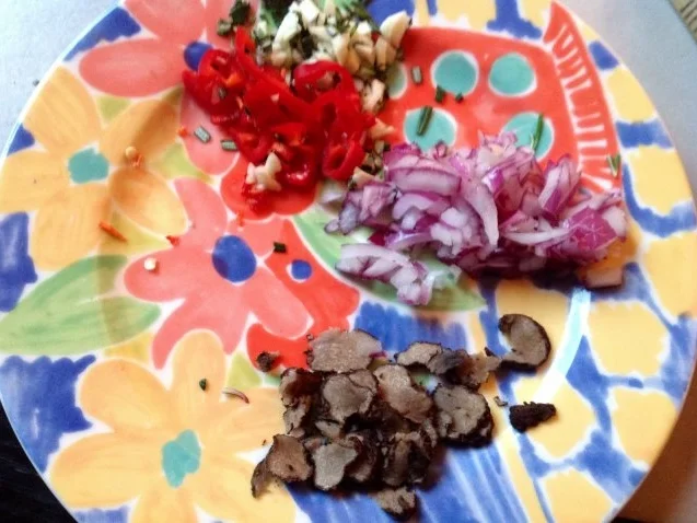 Spaghetti mit Trüffel, halbgetrockneten Kirschtomaten und Orangen-Sahnesoße - Rezept - Bild Nr. 9