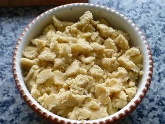 Apple Crumble mit Vanillesauce - Rezept - Bild Nr. 3