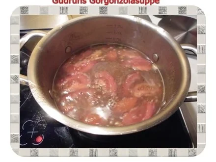 Rezept: Suppe: Gorgonzolasuppe Bild Nr. 5 Suppe: Gorgonzolasuppe - Rezept - Bild Nr. 5