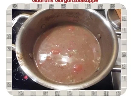 Rezept: Suppe: Gorgonzolasuppe Bild Nr. 7 Suppe: Gorgonzolasuppe - Rezept - Bild Nr. 7