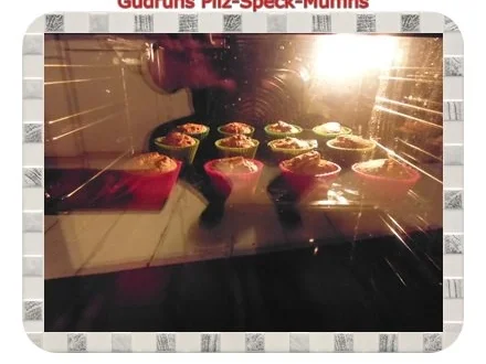 Rezept: Muffins: Pilz-Speck-Muffins Bild Nr. 17 Muffins: Pilz-Speck-Muffins - Rezept - Bild Nr. 17