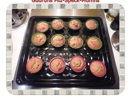 Rezept: Muffins: Pilz-Speck-Muffins Bild Nr. 19 Muffins: Pilz-Speck-Muffins - Rezept - Bild Nr. 19