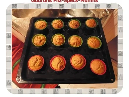 Rezept: Muffins: Pilz-Speck-Muffins Bild Nr. 20 Muffins: Pilz-Speck-Muffins - Rezept - Bild Nr. 20