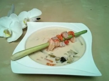 Thai-Suppe und Garnelenspieße - Rezept