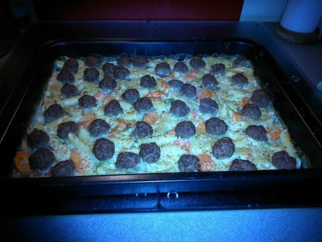 Nudel-Gemüseauflauf mit Hackbällchen - Rezept - Bild Nr. 5