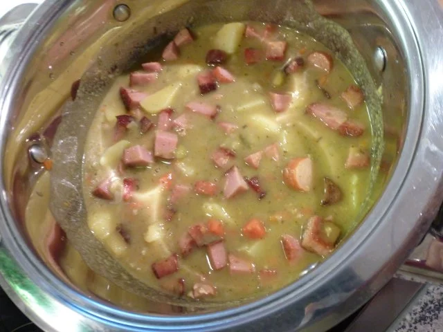 Rezept: Erbsensuppe Bild Nr. 4 Erbsensuppe - Rezept - Bild Nr. 4