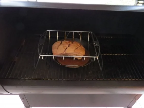 Krustenbraten in Kaffee-Wacholder-Sauce - Rezept