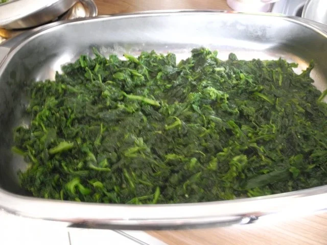 Veggi´s Weihnachtsessen : Gefüllte Paprikahälften auf Blattspinat - Rezept - Bild Nr. 6