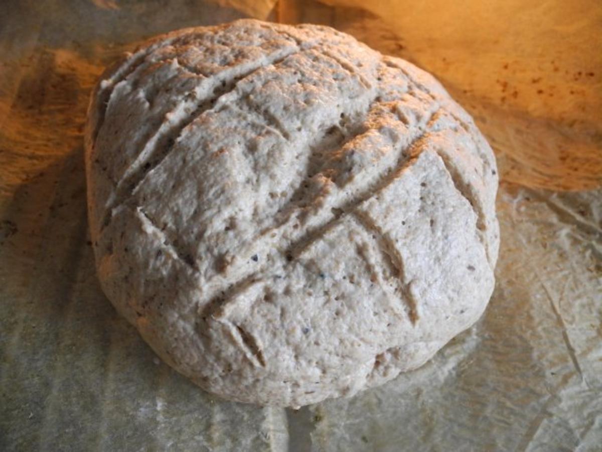 Brot & Brötchen : Grieß - Dinkelvollkorn - Brot - Rezept - Bild Nr. 2
