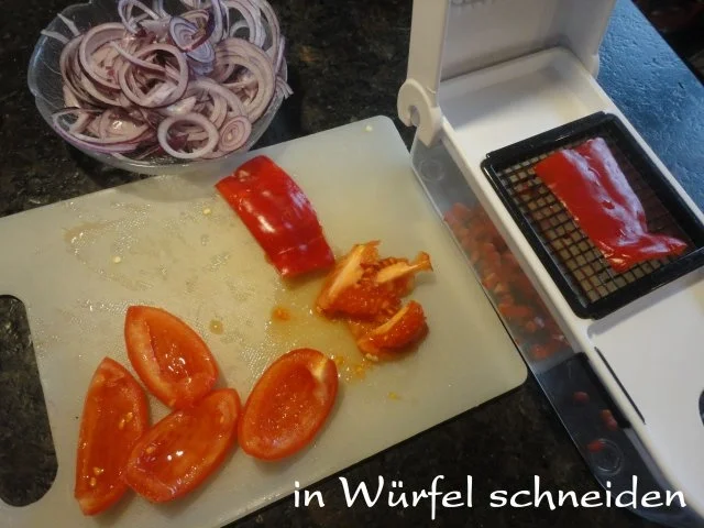 Rezept: Flammkuchen ganz in "rouge" Bild Nr. 5 Flammkuchen ganz in "rouge" - Rezept - Bild Nr. 5