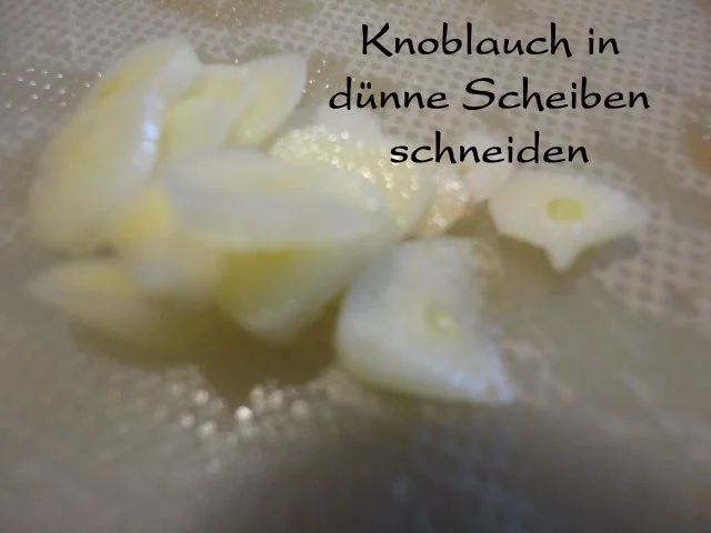 Rezept: Flammkuchen ganz in "rouge" Bild Nr. 3 Flammkuchen ganz in "rouge" - Rezept - Bild Nr. 3