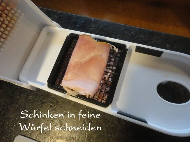 Rezept: Flammkuchen ganz in "rouge" Bild Nr. 6 Flammkuchen ganz in "rouge" - Rezept - Bild Nr. 6