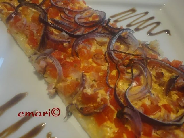 Rezept: Flammkuchen ganz in "rouge" Bild Nr. 14 Flammkuchen ganz in "rouge" - Rezept - Bild Nr. 14