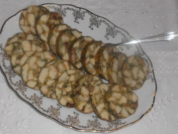 "Serviettenknödel" mit Rippenspeck à la "Oórndrasch"................. (Rzpt. um 1978) - Rezept - Bild Nr. 2