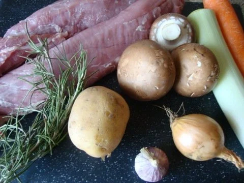 Rezept: pikanter "Königskuchen" in Portwein-Sahnesößchen Bild Nr. 2 pikanter "Königskuchen" in Portwein-Sahnesößchen - Rezept - Bild Nr. 2