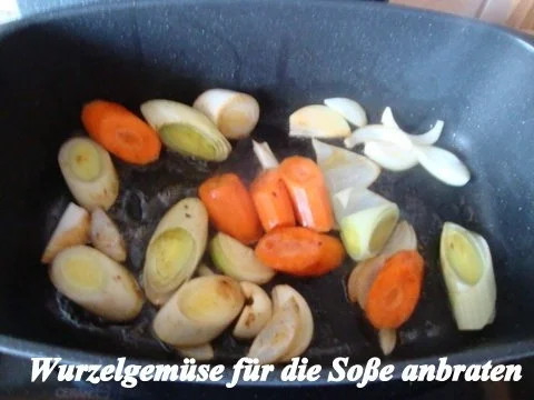 Rezept: pikanter "Königskuchen" in Portwein-Sahnesößchen Bild Nr. 17 pikanter "Königskuchen" in Portwein-Sahnesößchen - Rezept - Bild Nr. 17