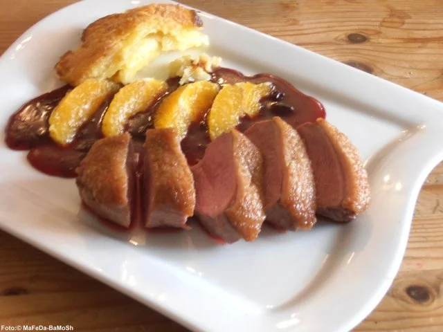 Rezept: Entenbrust mit Johannisbeersauce und Orangen Bild Nr. 2 Entenbrust mit Johannisbeersauce und Orangen - Rezept - Bild Nr. 2