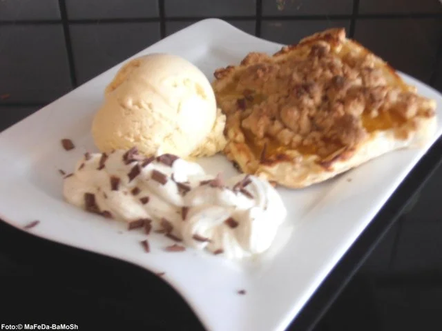 Rezept: Orangen im Blätterteig mit Zimtstreuseln Orangen im Blätterteig mit Zimtstreuseln - Rezept