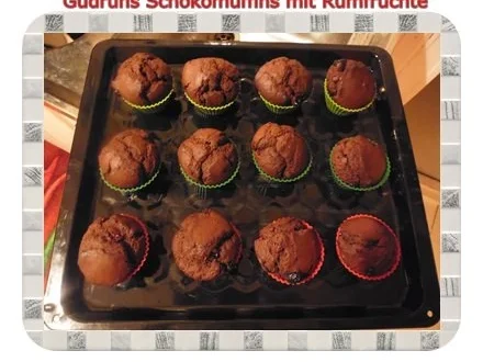 Muffins: Schoko-Muffins mit Rum-Beeren - Rezept - Bild Nr. 15