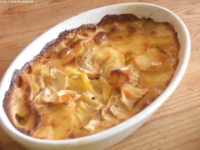 Rezept: Kartoffel-Sellerie-Gratin Kartoffel-Sellerie-Gratin - Rezept