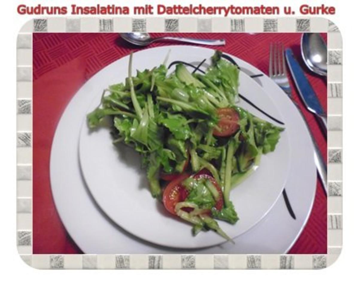 Salat: Insalatina mit Dattelcherrytomaten und Gurke in Honig-Senf-Orangendressing - Rezept
