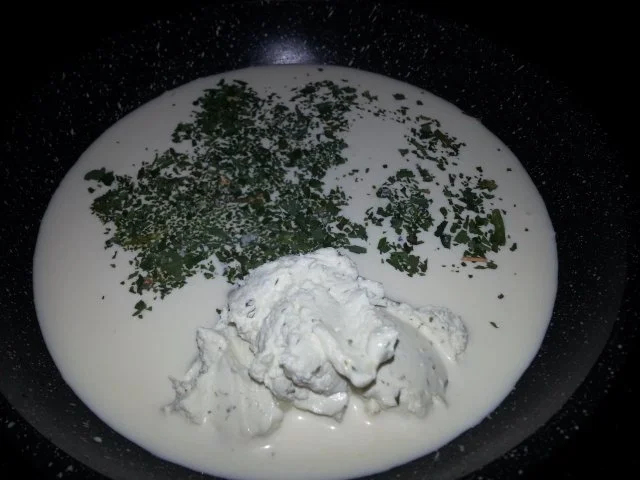 Rezept: Lachsfilet unter der Haube mit Süßkartoffelpommes an Kräutersahnesoße Bild Nr. 8 Lachsfilet unter der Haube mit Süßkartoffelpommes an Kräutersahnesoße - Rezept - Bild Nr. 8