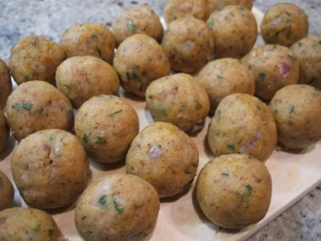 Rezept: Knödel: Markklößchen Bild Nr. 10 Knödel: Markklößchen - Rezept - Bild Nr. 10