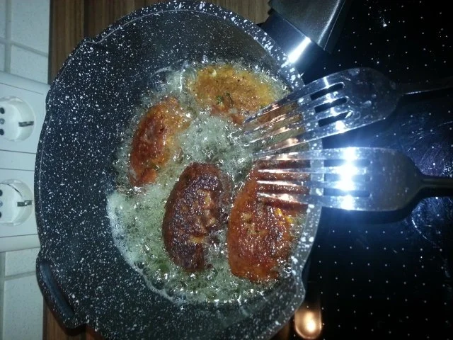 Rezept: Falafel aus Kichererbsen und Kidneybohnen Bild Nr. 7 Falafel aus Kichererbsen und Kidneybohnen - Rezept - Bild Nr. 7