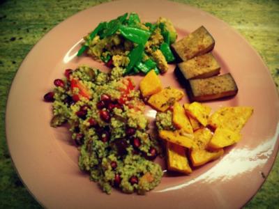 Rezept: Vegetarisch: Granatapfel-Bulgur-Taboulé mit Süßkartoffeln und Tofu Vegetarisch: Granatapfel-Bulgur-Taboulé mit Süßkartoffeln und Tofu - Rezept