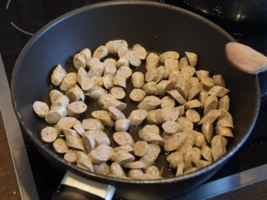 Paprikasuppe mit Kokosmilch und Nürnberger Rostbratwürstchen - Rezept - Bild Nr. 10