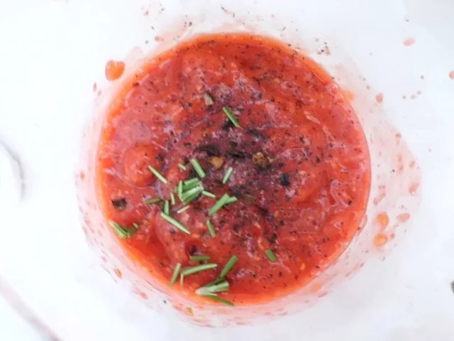 Rezept: Liköre: Himbeer-Rosmarin-Schnaps "Der rosaen Panter" Bild Nr. 3 Liköre: Himbeer-Rosmarin-Schnaps "Der rosaen Panter" - Rezept - Bild Nr. 3