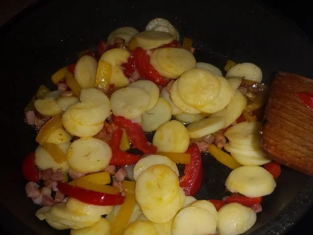 Rezept: Kartoffel-Eier-Omelett Bild Nr. 5 Kartoffel-Eier-Omelett - Rezept - Bild Nr. 5