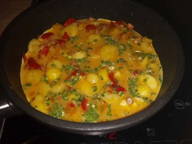 Rezept: Kartoffel-Eier-Omelett Bild Nr. 7 Kartoffel-Eier-Omelett - Rezept - Bild Nr. 7