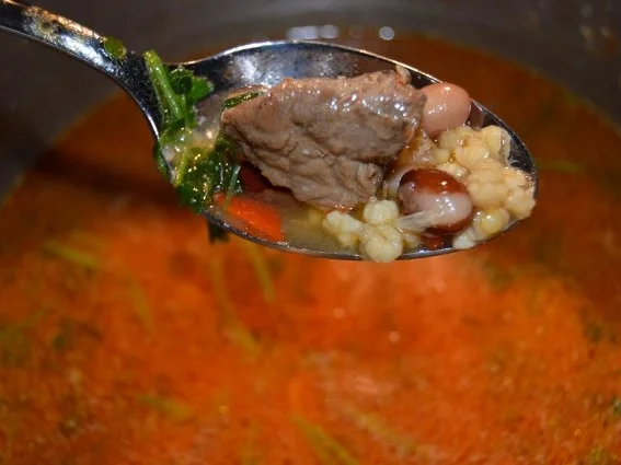 Rezept: Mitternachtssuppe (Silvestersuppe oder Neujahrssuppe) Bild Nr. 2 Mitternachtssuppe (Silvestersuppe oder Neujahrssuppe) - Rezept - Bild Nr. 2